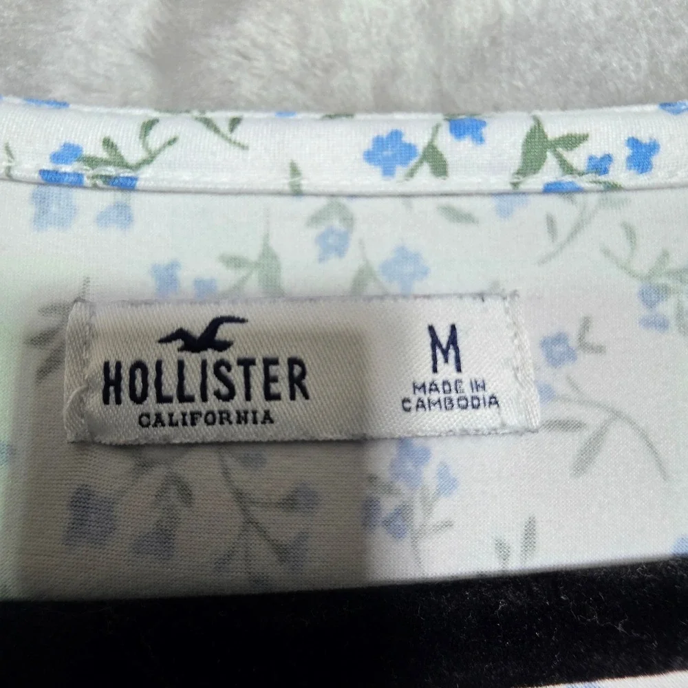 Hollister Girls White Blue Floral Tiered Mini Dress Short Sleeve V-Neck Size M